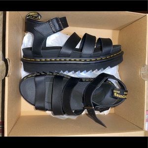 BLAIRE WOMEN'S HYDRO LEATHER GLADIATOR SANDALS
